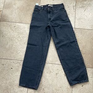 Levi’s baggy dad jean